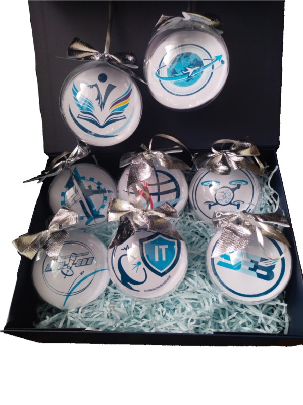 Набір великих новорічних кульок с логотипами факультетів «ХАІ»